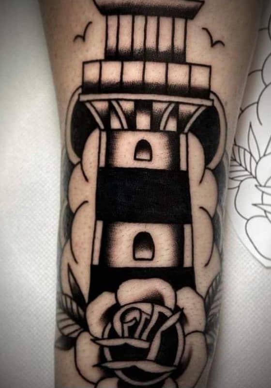 Ømi Tățțŏŏ Ṣ̌ţŭđįŏ PROFESSIONAL TATTOO STUDiO• TATTOING & PRESING• • • 18