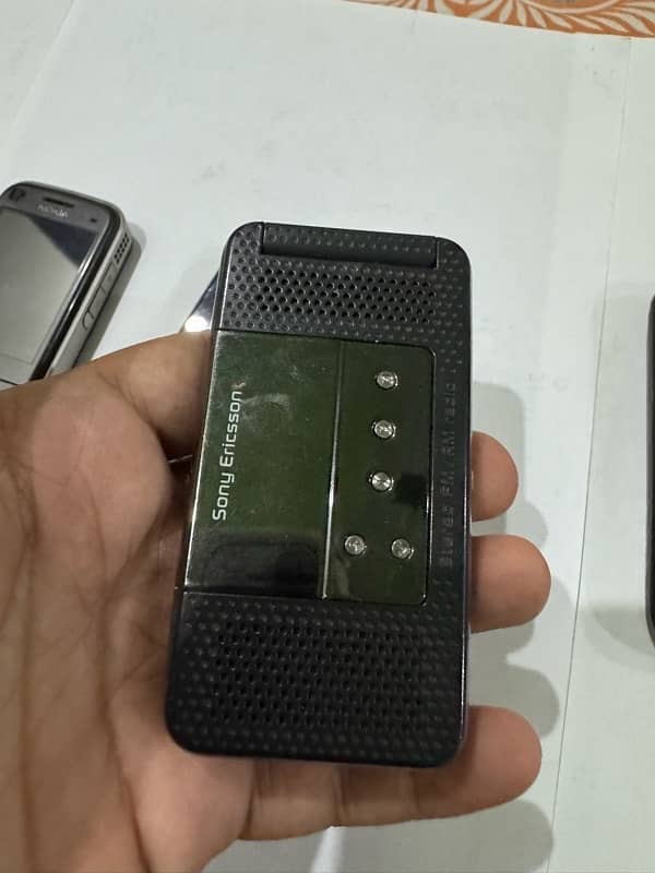 Nokia and Samsung Original keypad phones for sale 8