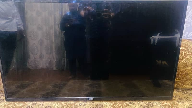 Haier 42 inches LCD 2