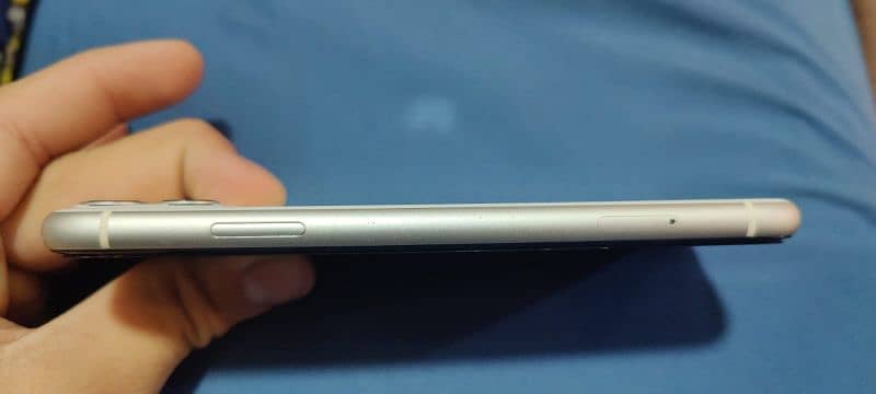 Iphone 11 non pta sim working 0