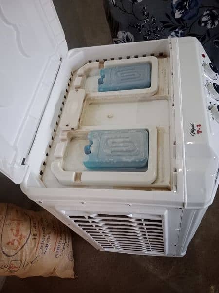 Sonex ka air cooler 2 month use hua Hy condition new Hy 3