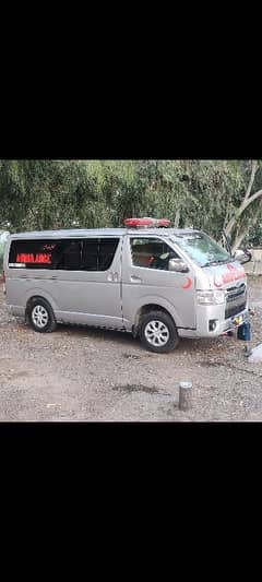 Toyota hiace GL baksa 200 Japan diesel 1 KD automatic