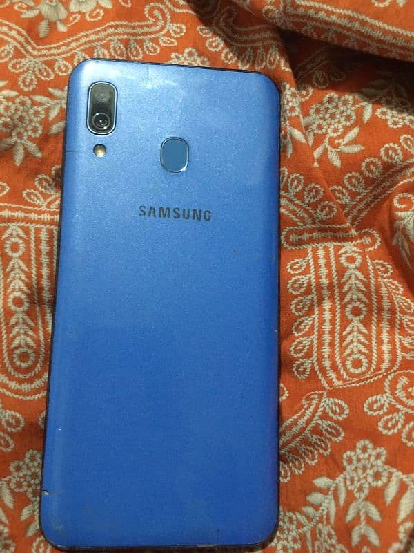 Samsung galaxy A30 3