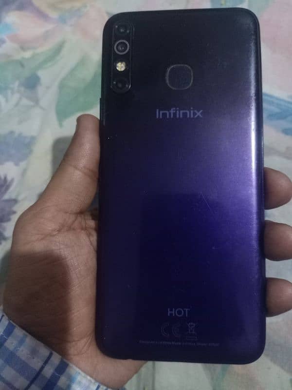 4/64  infinix hot 8 1