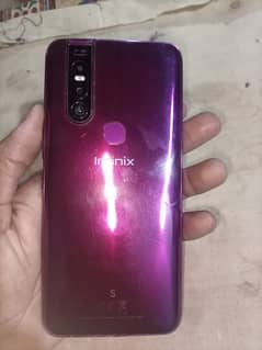 infinix s5 pro acha Mobiles ha 6/ 128 ha Daba or charge bhi ha