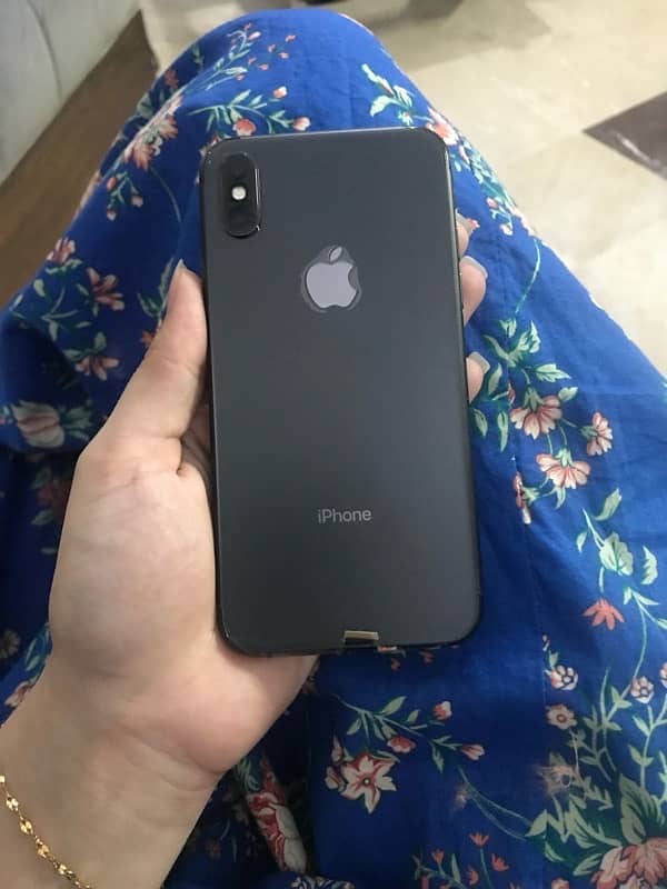 iPhone X (256 GB) (PTA Approved) (URGENT SALE) 2