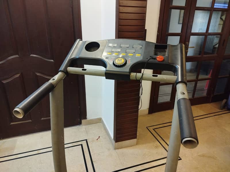 Electrical Treadmill in Perfect Condition 2