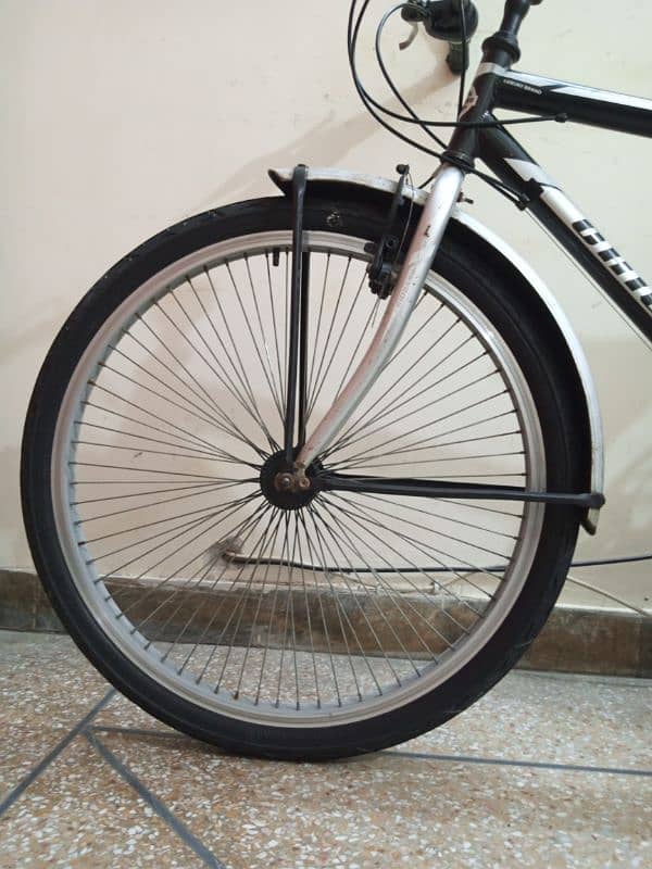 26 INCH IMPORTED GEAR CYCLE 6 MONTHS USED URGENT SALE 03265153155 16