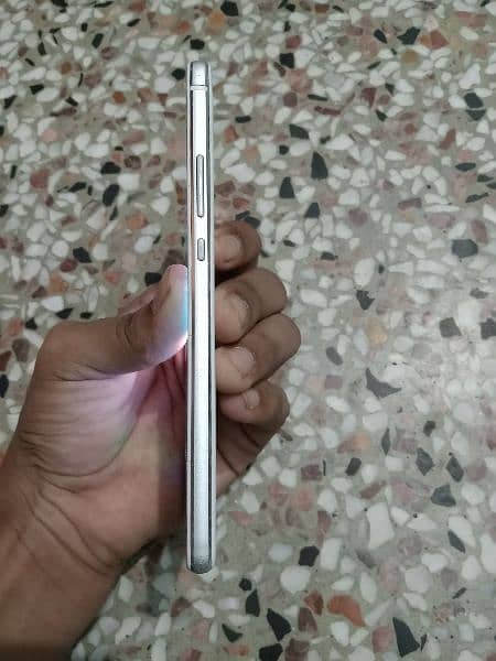 Huawei p9 lite 3Gb ram 16Gb rom 4