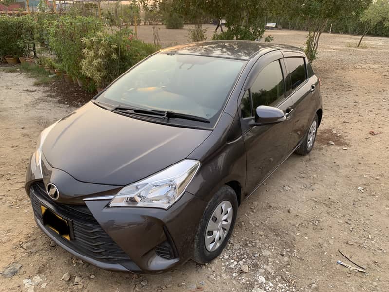 Toyota Vitz 2017 F(1.0) 3