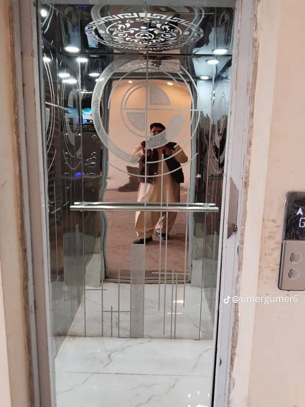 Passenger Lift /platform lift-cargo lift/ wench lift/Micture machinery 3