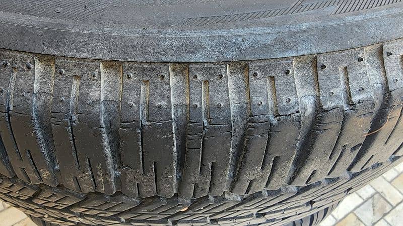 Toyota Prado Bridgestone tyres 4