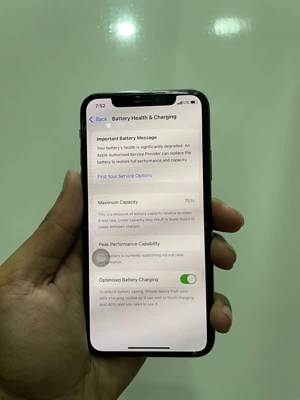 iphone xs 10/10 non pta sim working 2