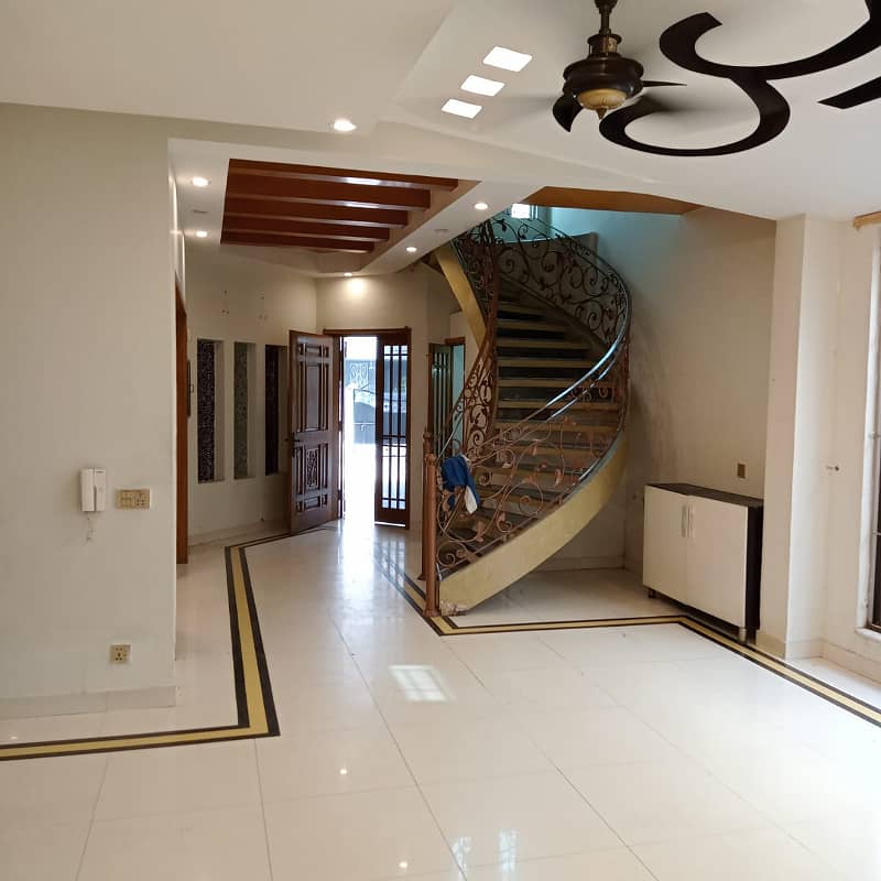 13 marla house for rent in green city lahore 4