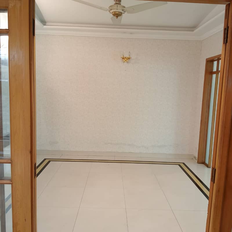 13 marla house for rent in green city lahore 8