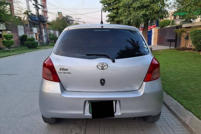 Toyota Vitz 2006 4