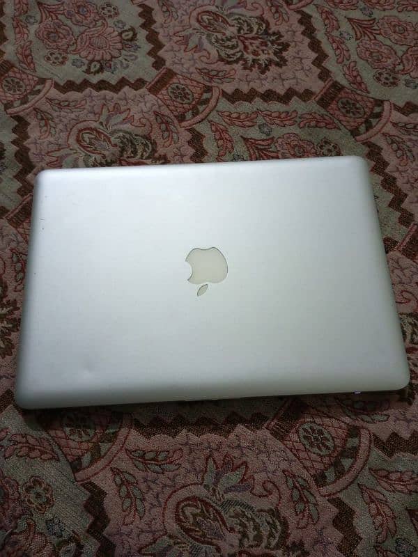 MacBook pro 2012 with original charger 8\512 Whatsapp num 03281766116 1