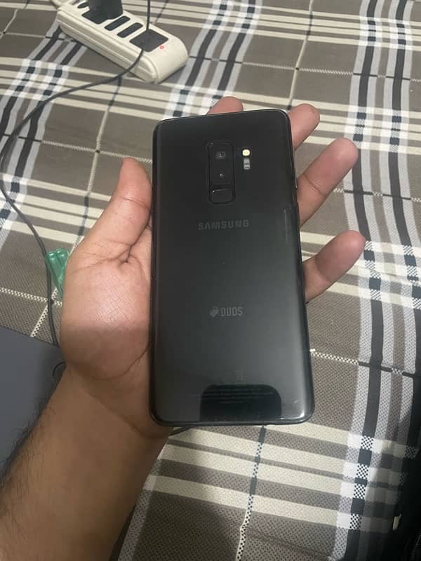 samsung glaxy s9+ 1