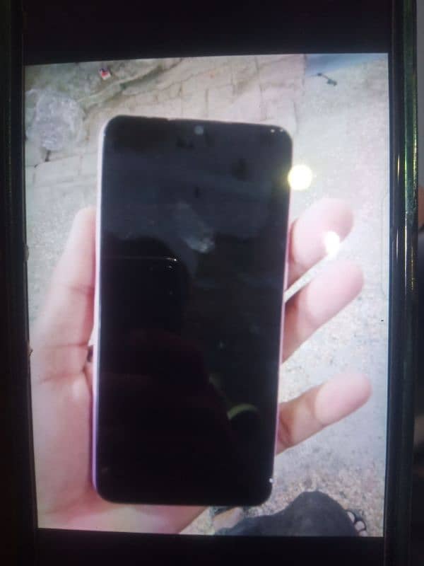 vivo v11i phone is very good condition 9/10  storage 8/256 no repair 0