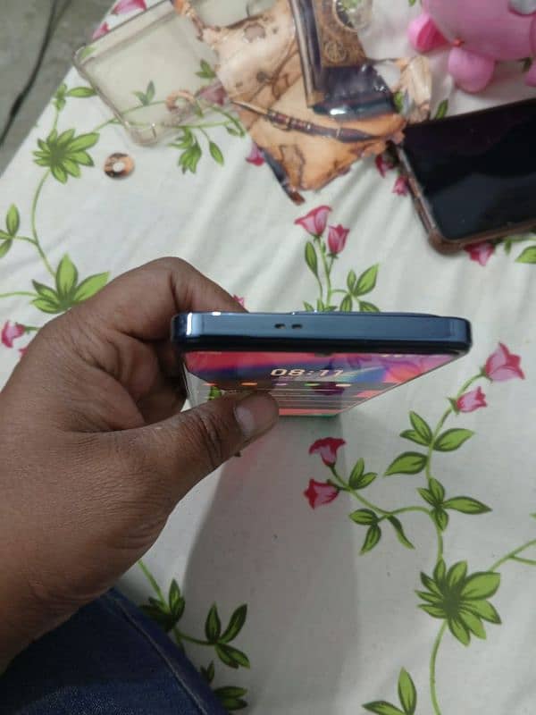 Infinix Hot 40 8/256 3