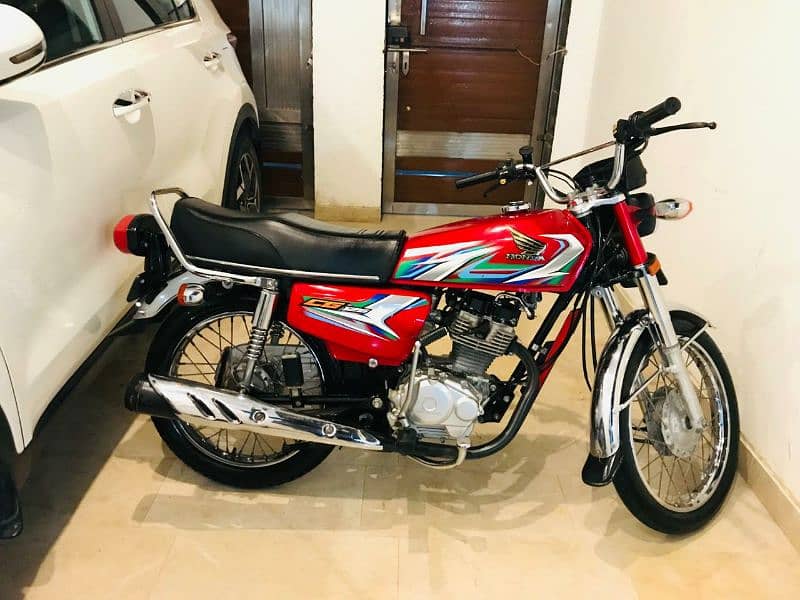 Honda CG 125 red Color 9