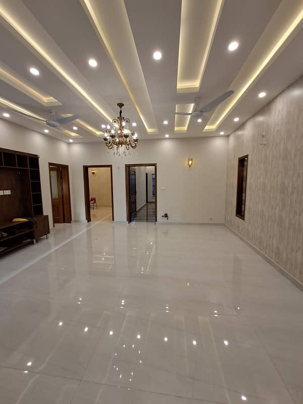 10 Marla House at Bahria Town Rawalpindi F-1 at Reasonable Price 2