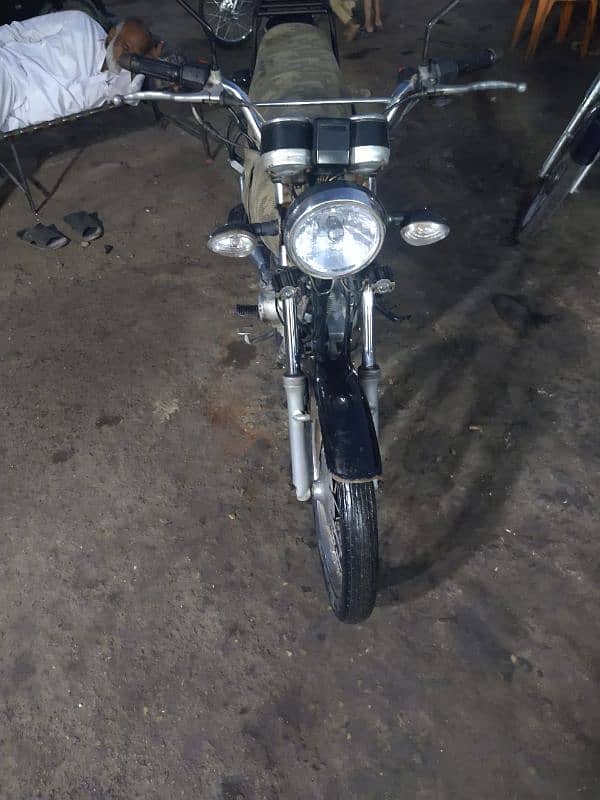 Suzuki gs 150 2014 model 6