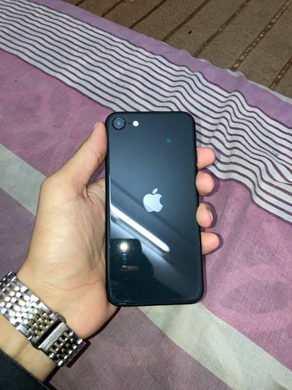 IPhone se 2020 jv 1