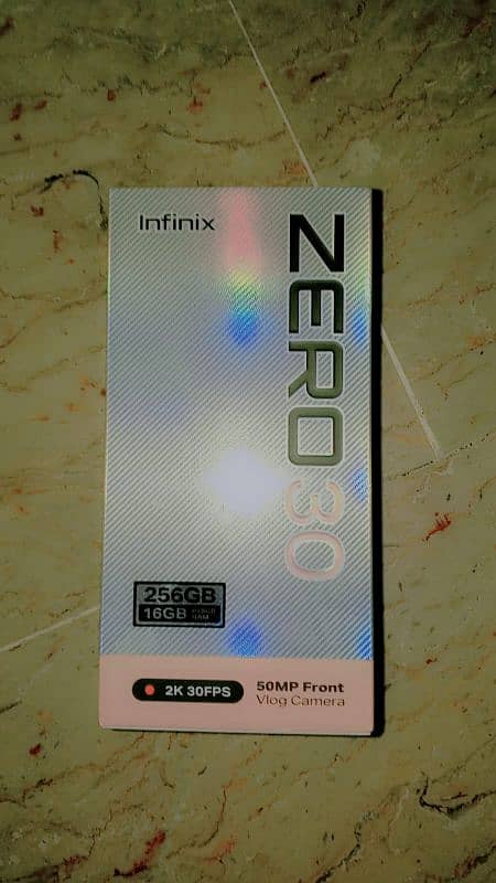 Infinix zero 30 4g 8/256  Vegan lether green colour Pta approved 8