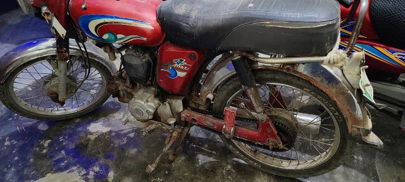 Sell Yamaha 4 stroke in reasonable price 1