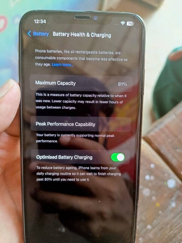 Iphone xs max jv 64 gb battery health 81% orignal battery 1