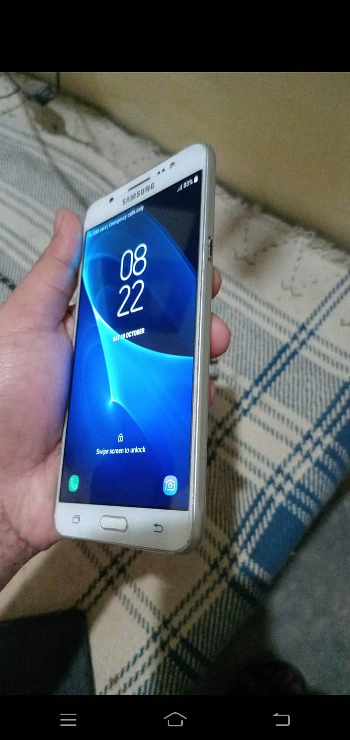 Samsung J7. For Sell 1