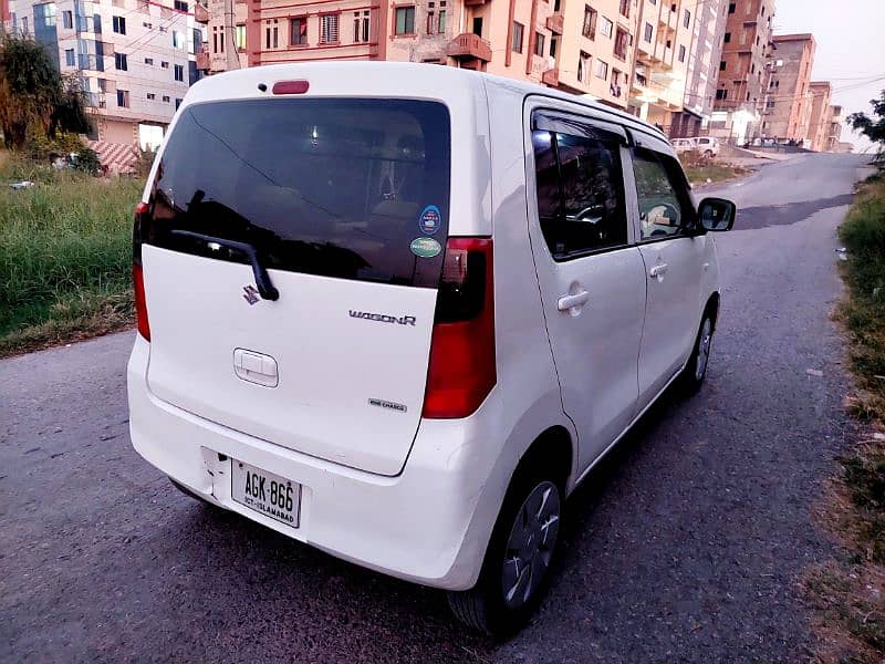 Suzuki Wagon R 2014 3