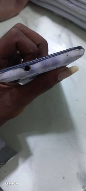 I'm selling my mobile phone moto g pure 3 32gb 6