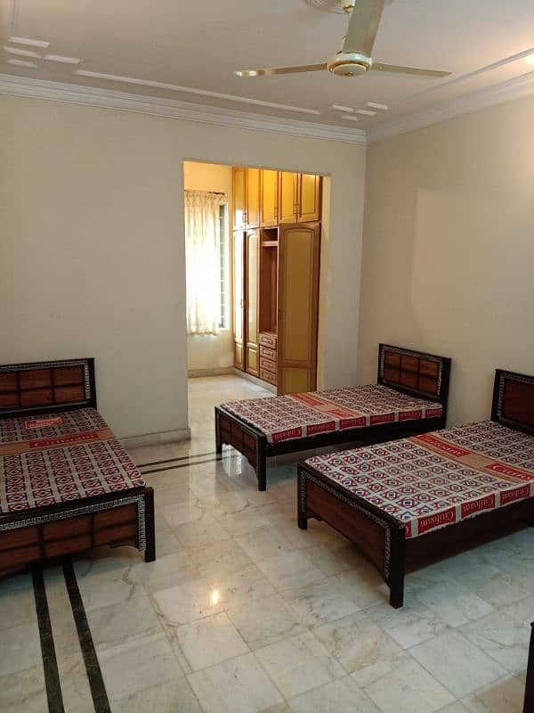 New boys hostel i-8 at walking distance to Faizabad and MarkazI 5