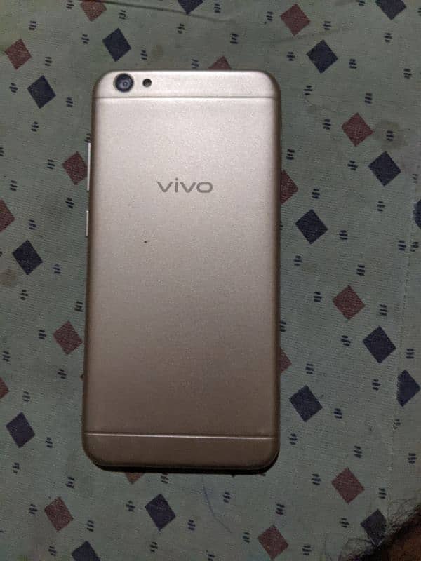 vivo y67 4/64 1