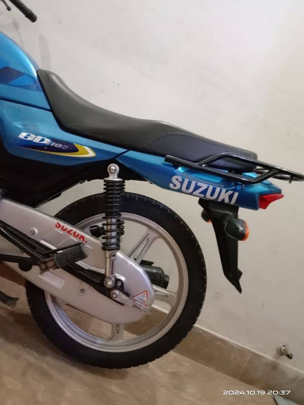 Suzuki GD 110s 13