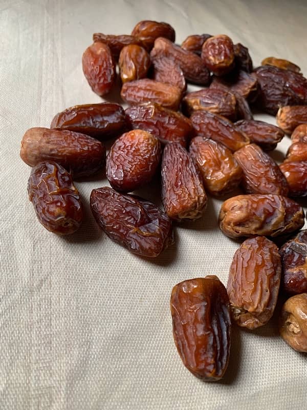 All Madinah Munawarah Dates Available 11