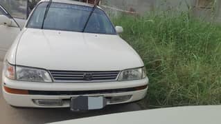 Toyota indus Corolla se saloon japani