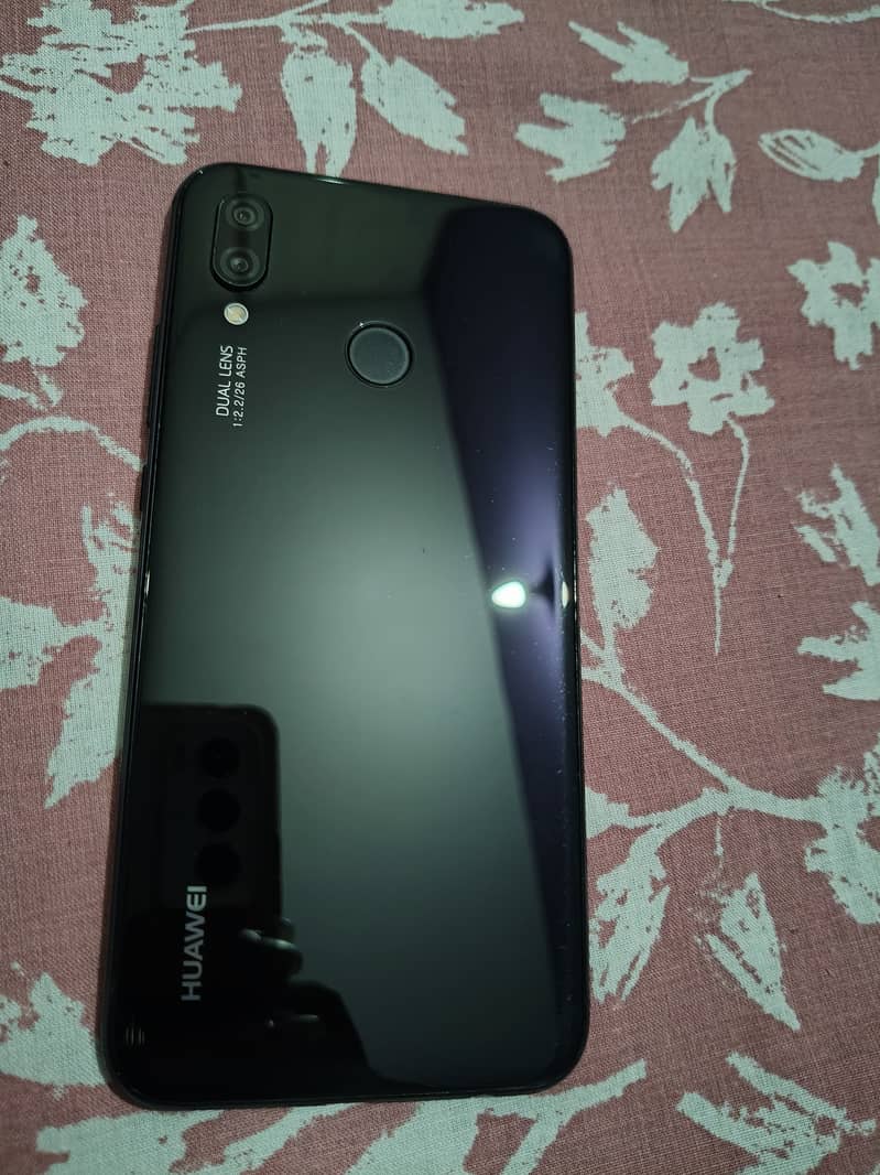 Huawei p20 lite in excellent condition 4