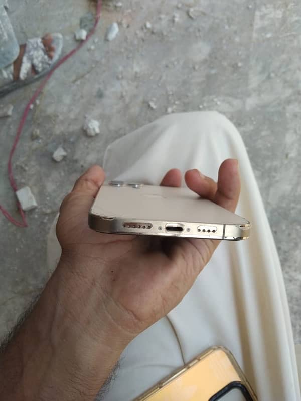 Urgent selling. I phone 12pro max JV golden 128gb 3