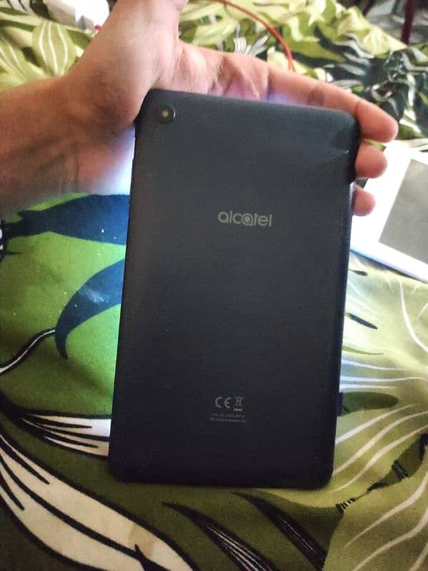 Alcatel 1