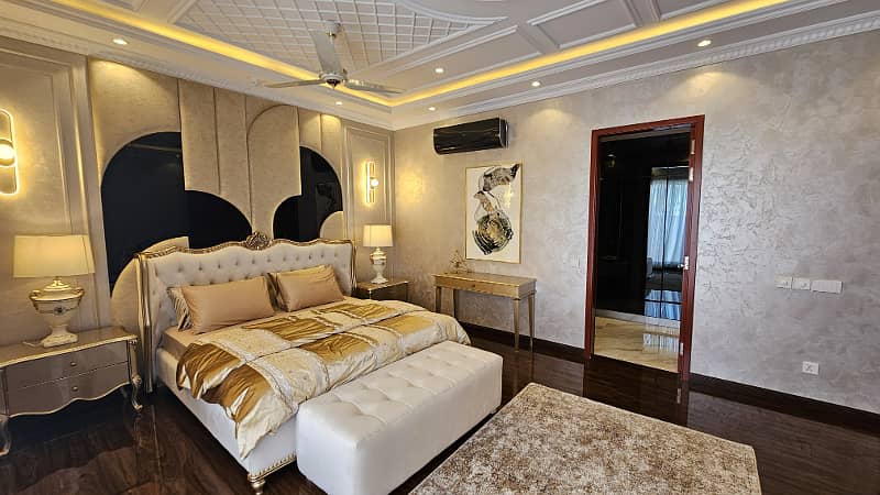 A Slice of Paradise: 1 Kanal Lavish Villa Fully Furnished with Premium Amenities in DHA Phase 7! 15