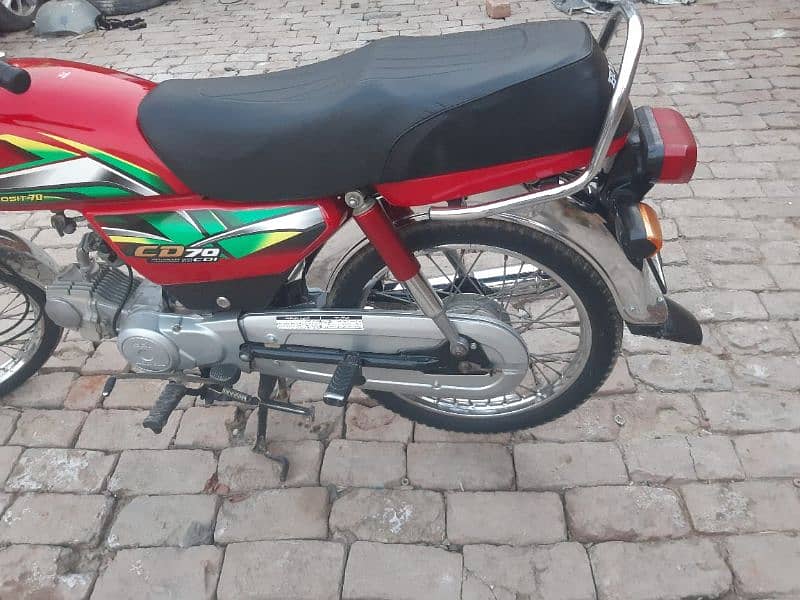 Honda CD70 2022 4