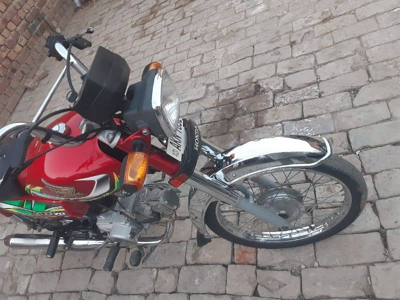 Honda CD70 2022 7