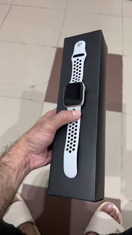 apple watch series 5nike addition 44mm 2