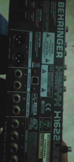 Dj mixer behringer x1622 usb used 0