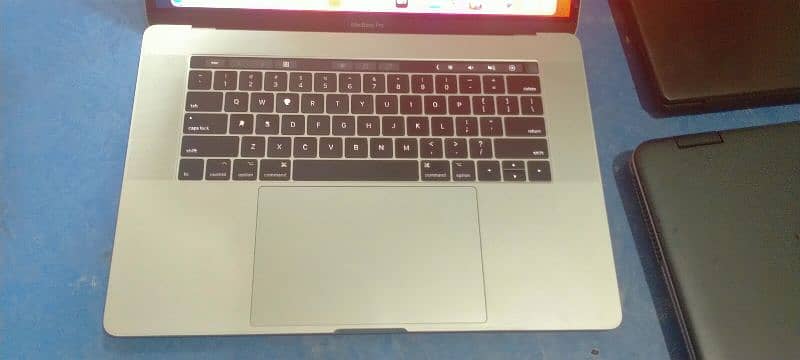 Apple MacBook Pro 2017 15" 16/512 3