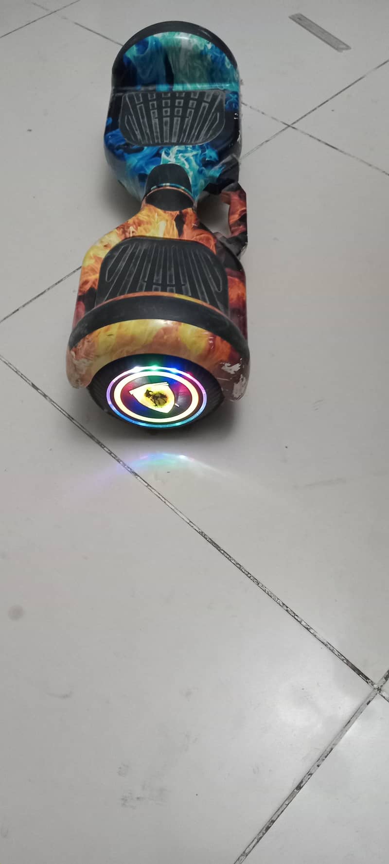 hoverboard with two mix colors giving with a charger 0