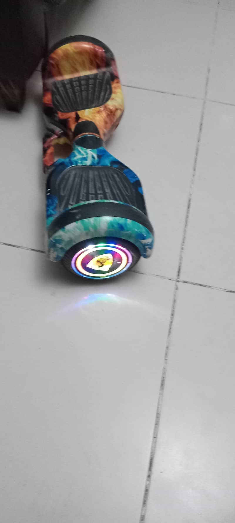 hoverboard with two mix colors giving with a charger 2